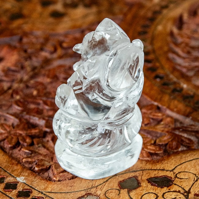 一点物・天然石】手彫りのクリスタル・ガネーシャ - 水晶 約78g の通販