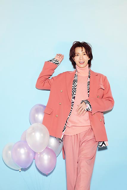 120％笹森裕貴”が満載の初写真集、発売決定！ 無邪気な表情から