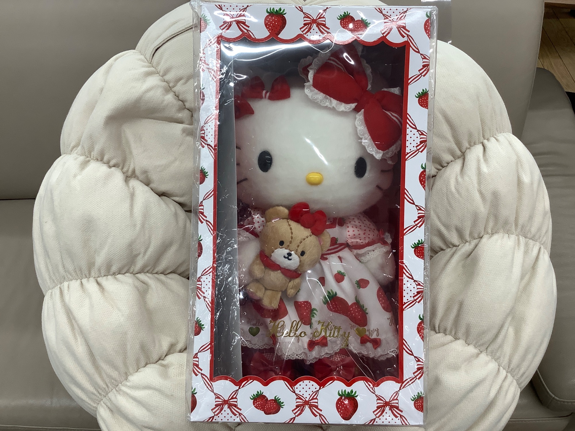 Sanrio（サンリオ）ハローキティ バースデードール 2017年のご紹介です