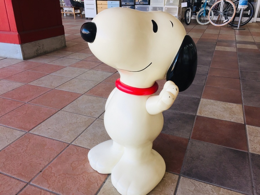 YUTAKA(ユタカ)のスヌーピー等身大フィギュアが入荷致しました！【中央