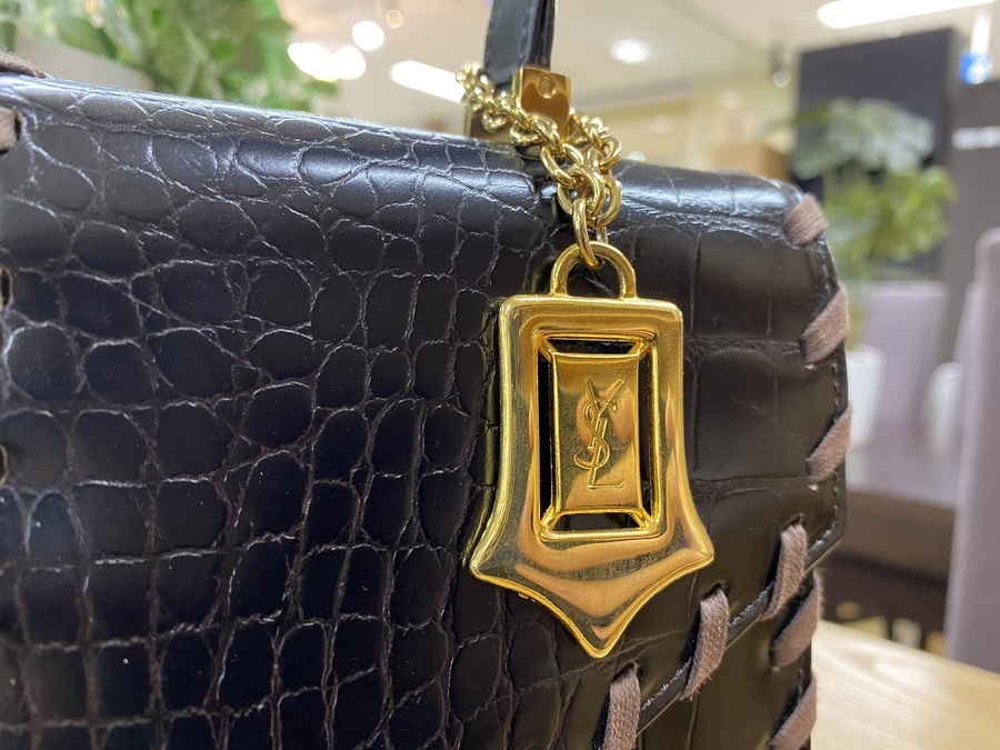 Yves Saint Laurent(イブサンローラン)クロコ型押しハンドバッグ入荷