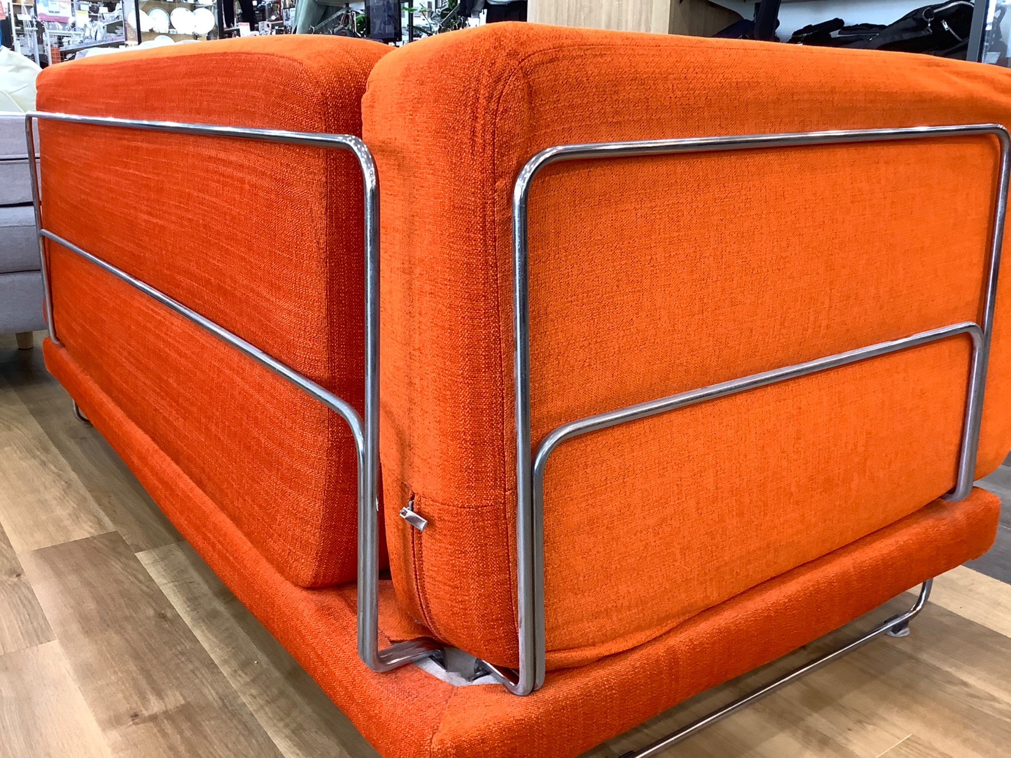 IKEA】とってもきれいなオレンジ色の2人掛けソファをご紹介♪♪｜2022