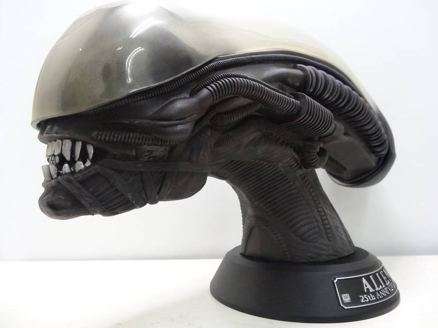 迫力満点！エイリアンの限定DVDヘッド型ケース買取入荷しました