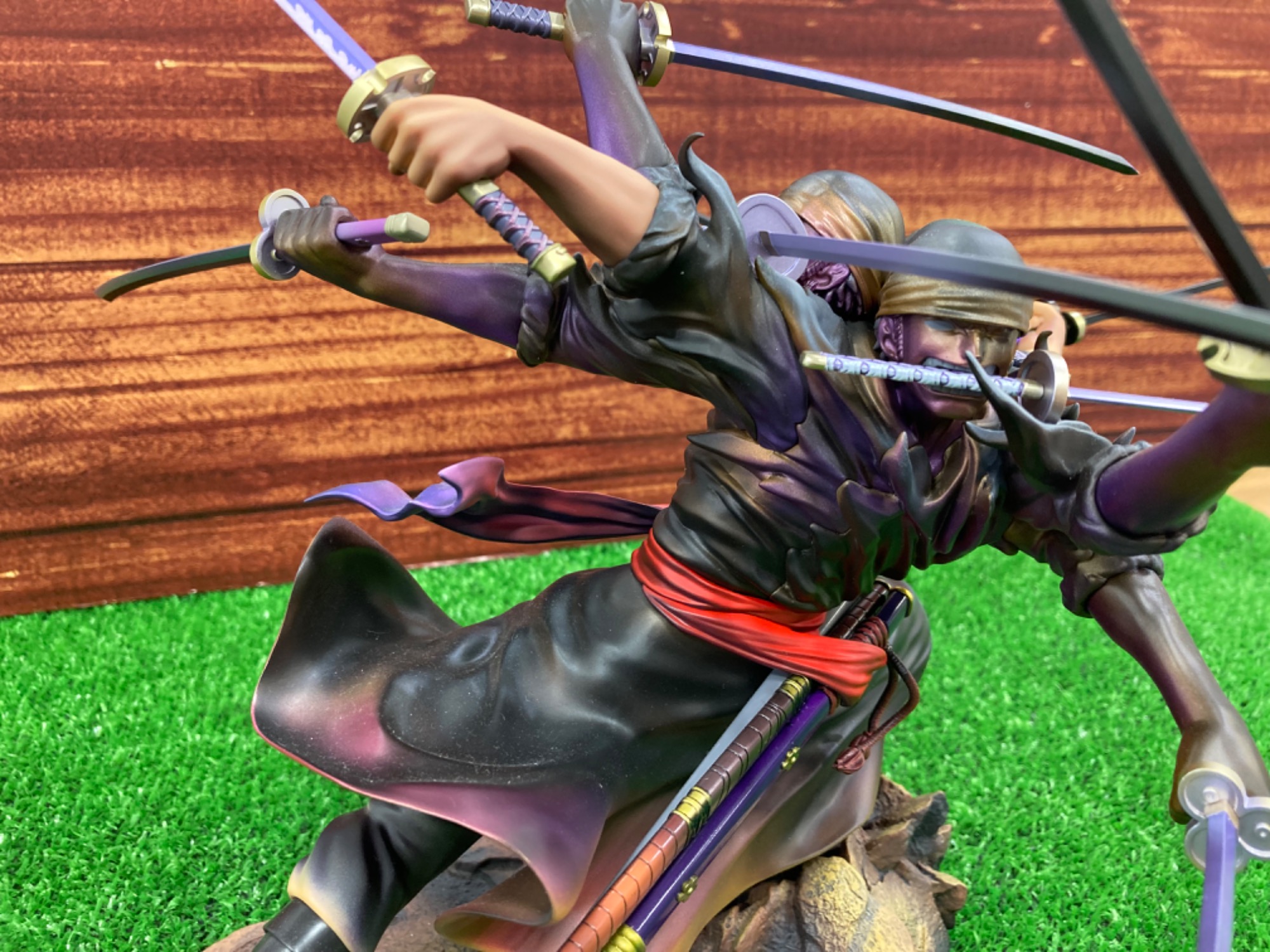 ワンピース】ロロノア・ゾロ/Ver鬼気 九刀流“阿修羅” のフィギュアが