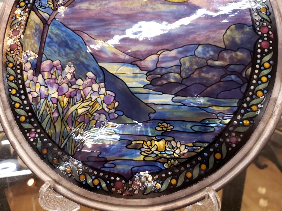 希少品!ルイス・C・ティファニーのステンドグラス(自然の風景)が買取