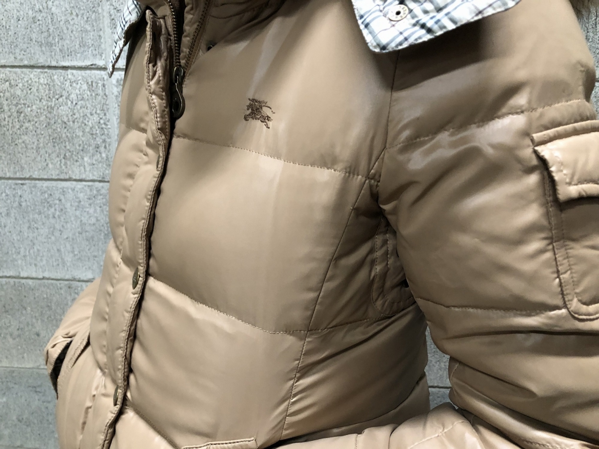 BURBERRY BLUE LABEL（バーバリーブルーレーベル）ダウンジャケットの