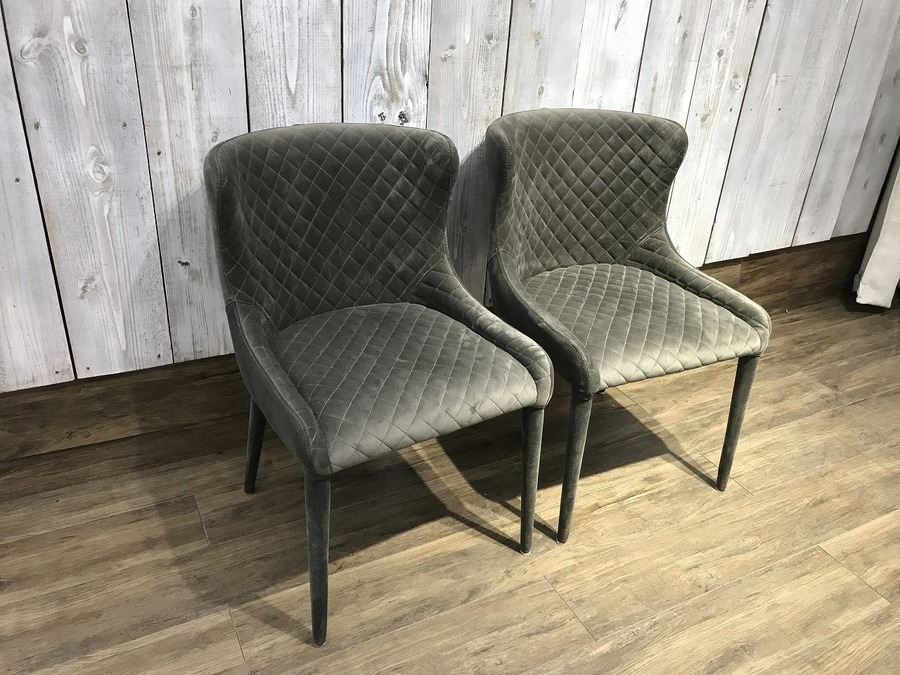 Moda en Casa（モーダエンカーサ）】ベルベッド素材のダイニングチェア