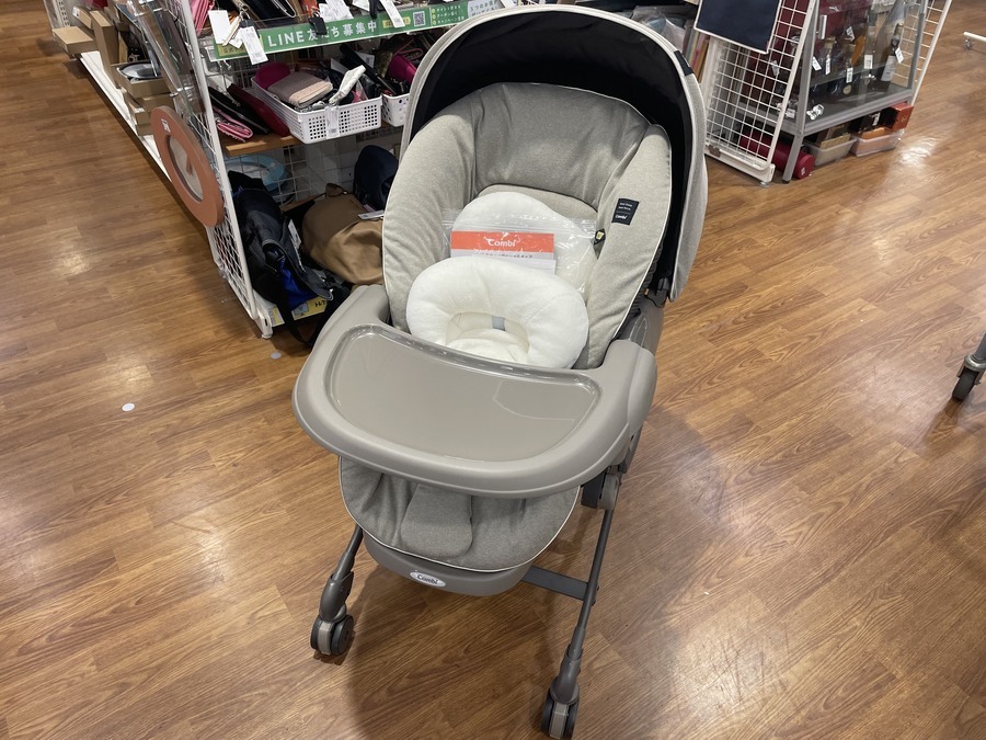 COMBI コンビ】電動スイングラック ﾈﾑﾘﾗAUTO SWING BEDi が新入荷致し