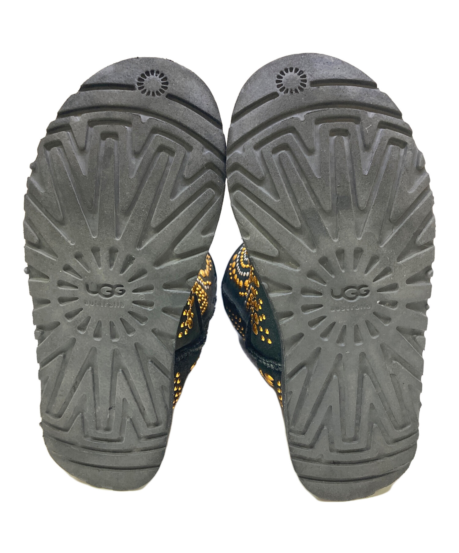 中古・古着通販】UGG (アグ) JIMMY CHOO (ジミーチュウ) スタッズ