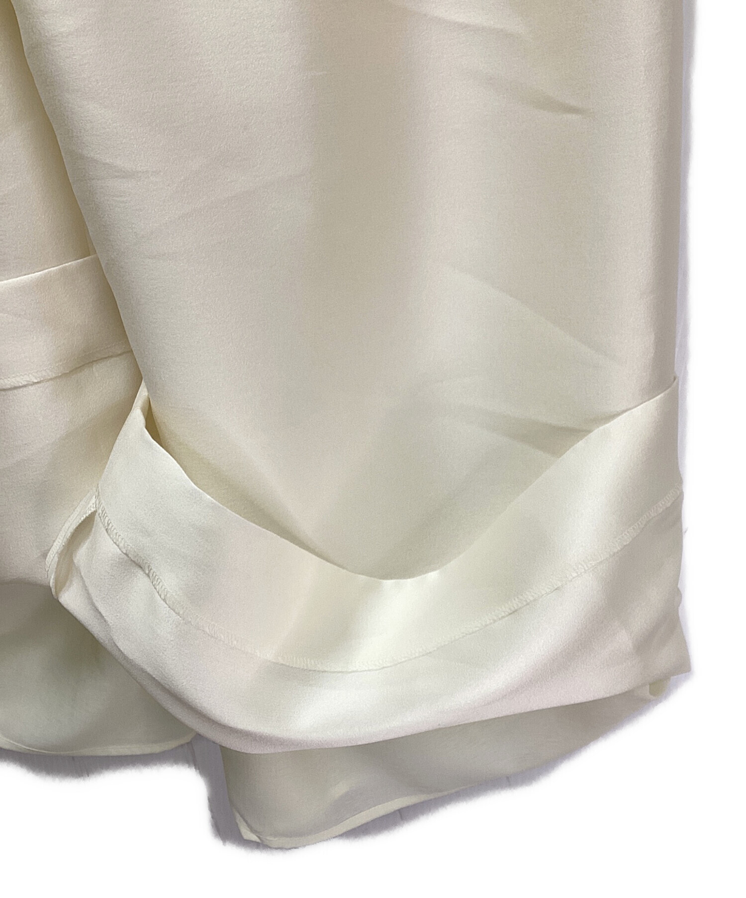 中古・古着通販】Heve (ヘイヴ) シアーサテンガウチョパンツ バニラ