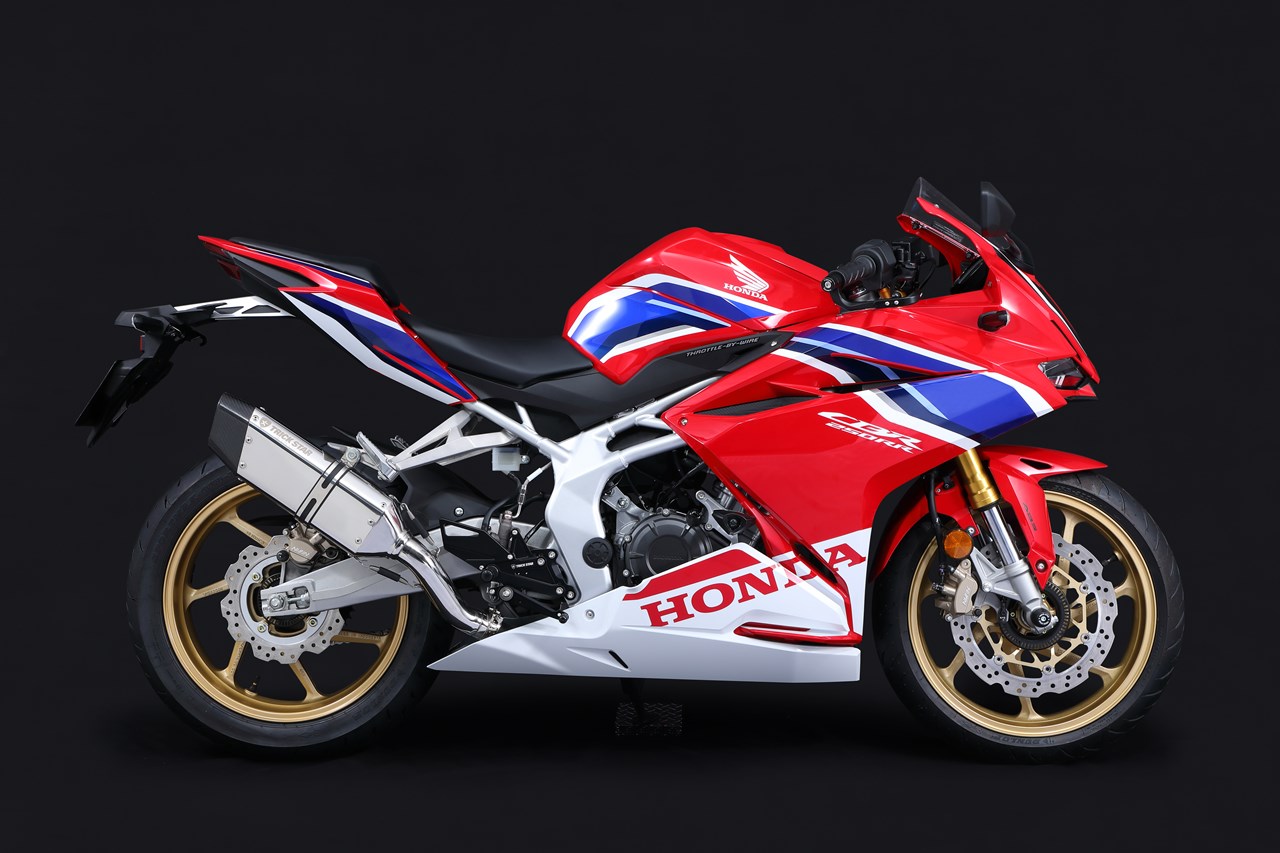 トリックスター / CBR250RR(17-23) レーシングスリップオンマフラー