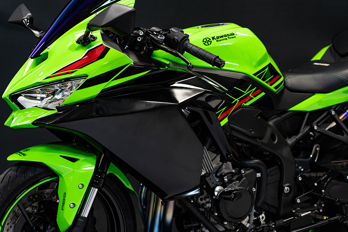 トリックスター / ZX-25R/ZX-4R(24-26) ハーフサイドカウル