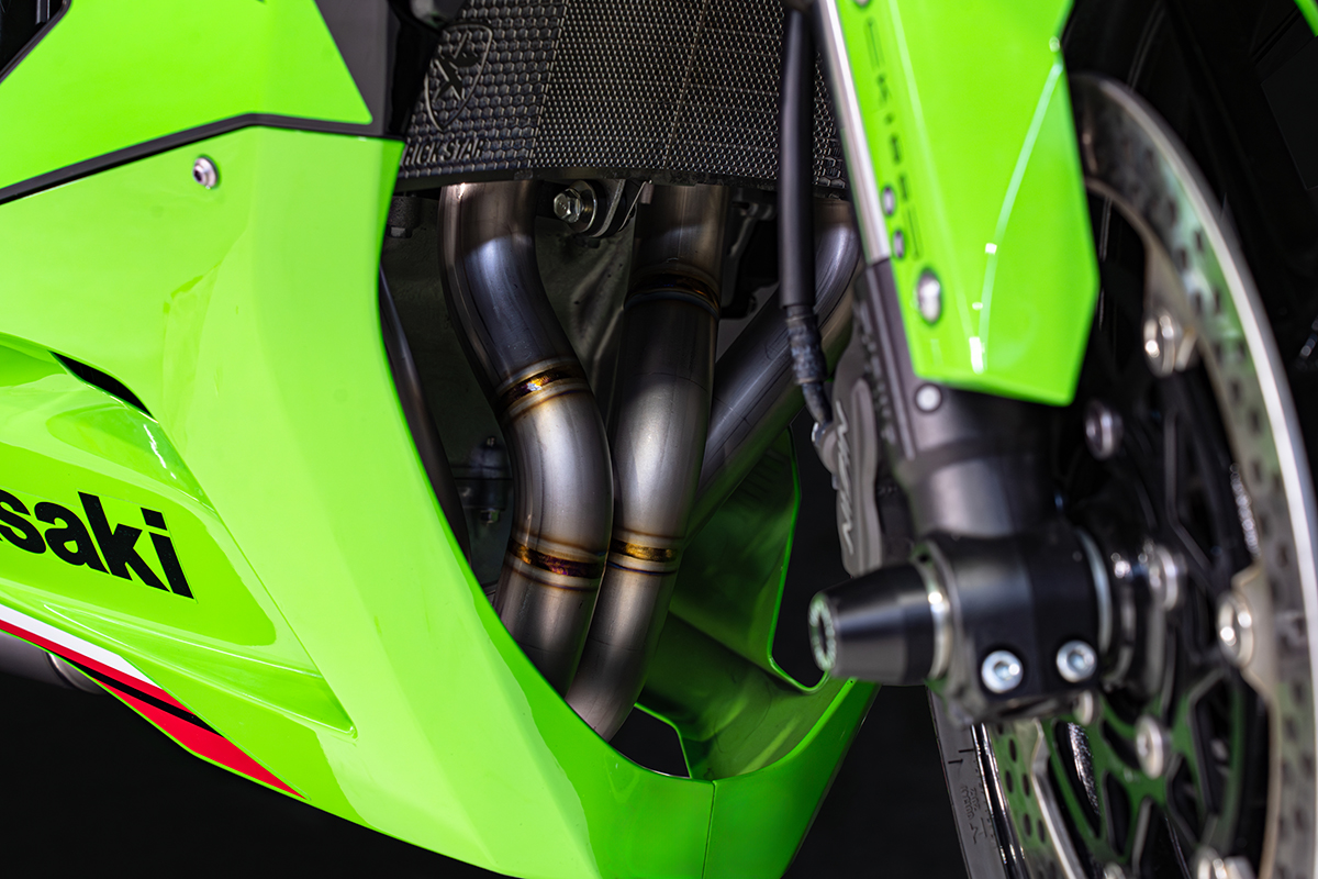 トリックスター / Ninja ZX-6R(24-26)政府認証フルエキゾースト