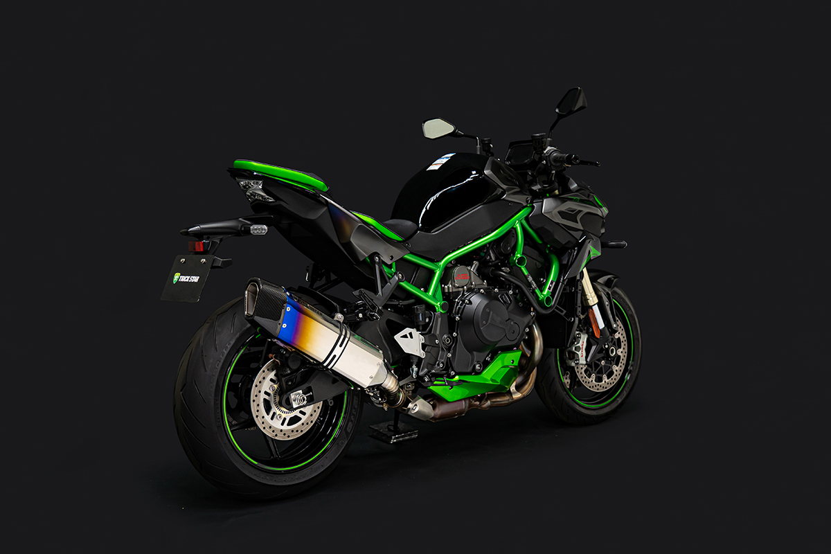 新製品情報】Ninja ZX-6R (24)スポーツコンバートマフラーIKAZUCHI