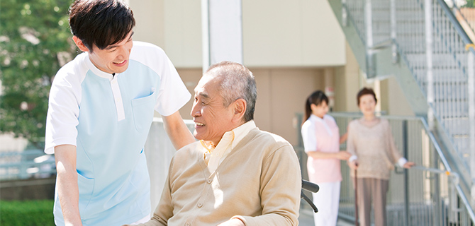 介護福祉士資格取得講座｜通信教育講座なら生涯学習のユーキャン