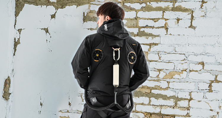 最強の空調服はこれで決まり！圧倒的な風量で涼しいファン付き作業服の
