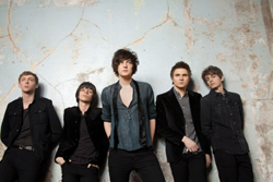 BIOGRAPHY - ONE NIGHT ONLY ｜ ワン・ナイト・オンリー - UNIVERSAL