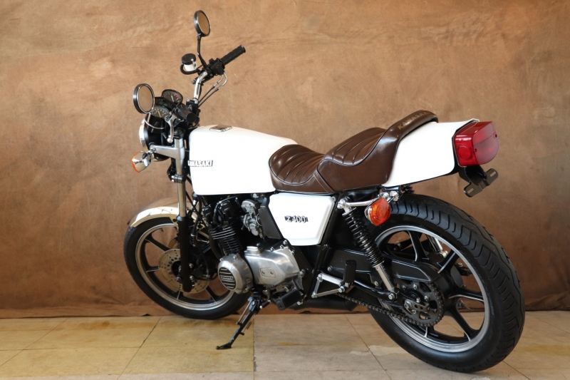 Z400J パールホワイト「フェックス仕様」｜SOLD OUT｜旧車・絶版バイク