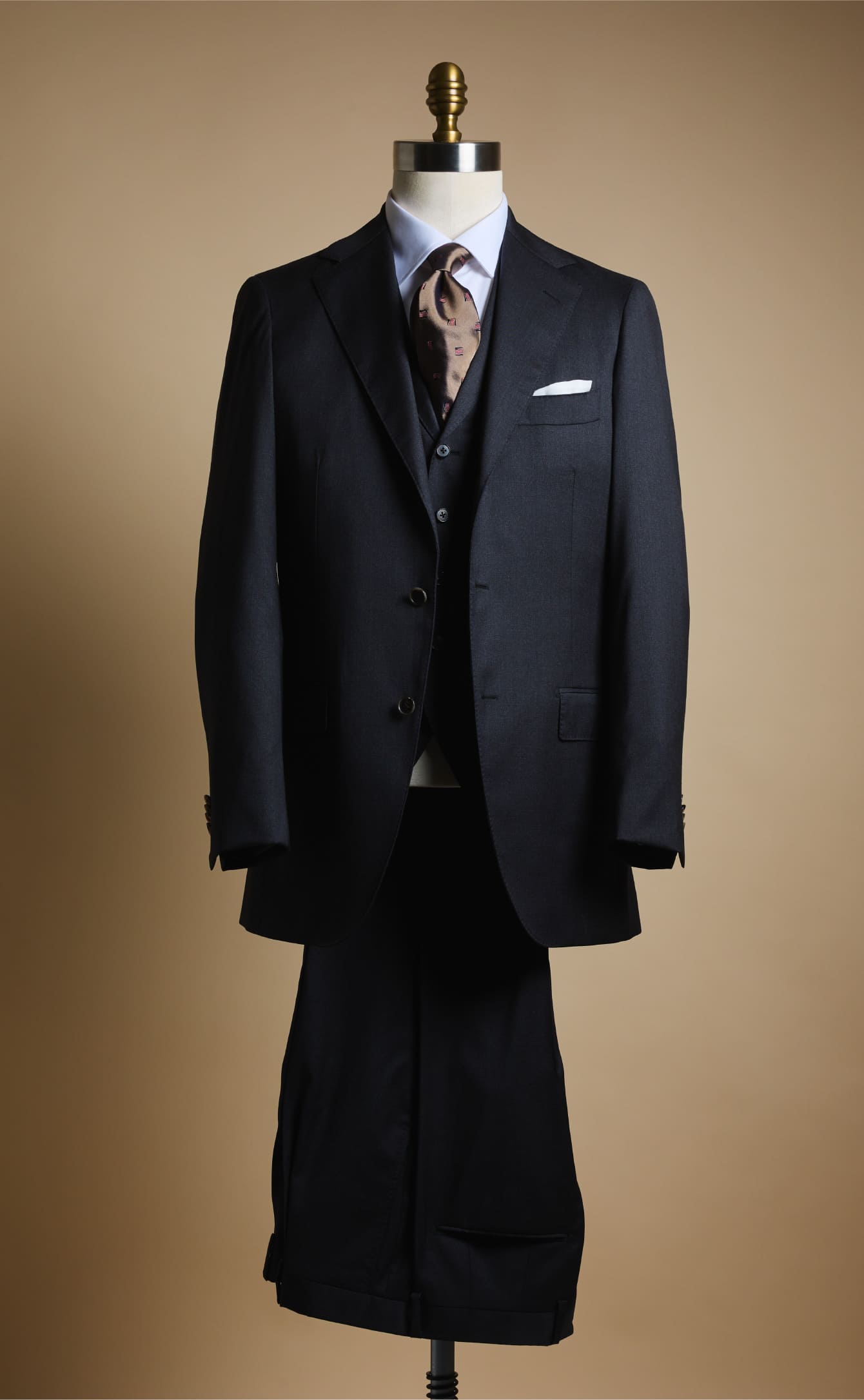 ユニバーサルランゲージメジャーズ ULMが実現する、伊・最高級生地で