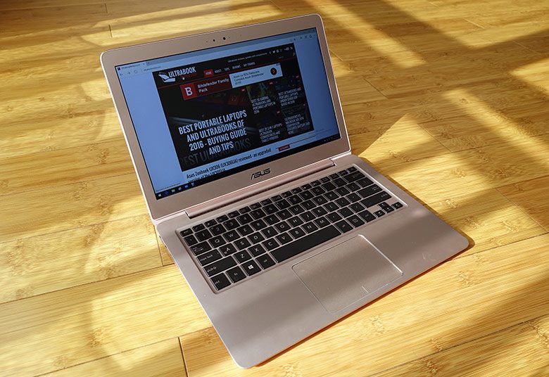 Asus Zenbook UX330UA review - premium 13-incher for the average