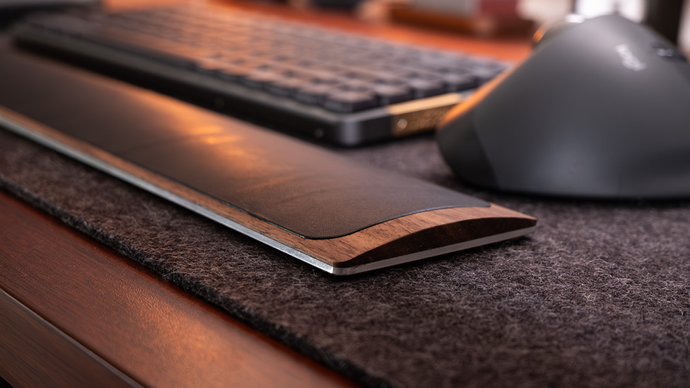 GROVEMADE Keyboard Wrist Restをレビュー｜モダンで美しいウッド