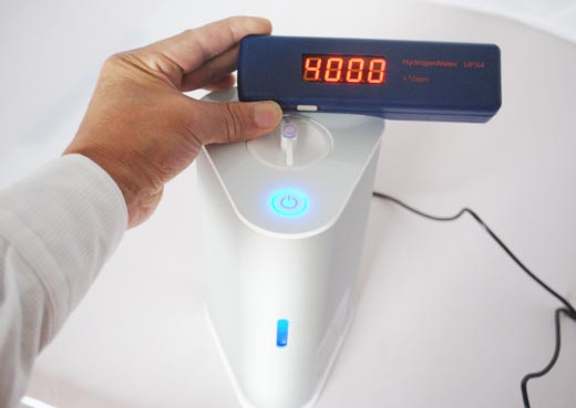 1分あたり120ccの水素ガス吸入可能。「 水素発生器 アクアリメール