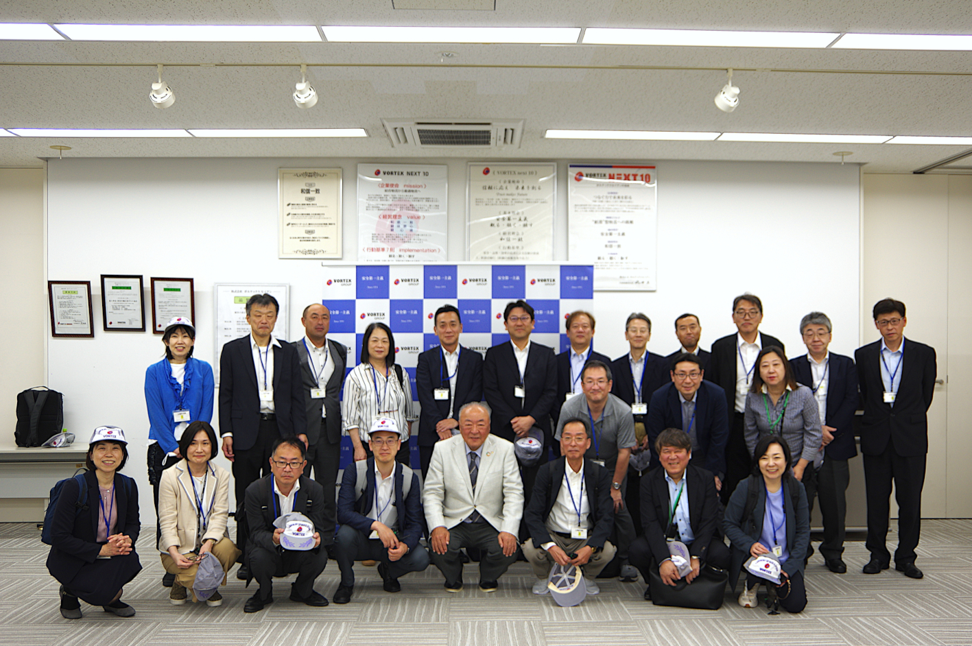 東京通関業会通関士部会の皆さまが視察にお見えになりました | 株式