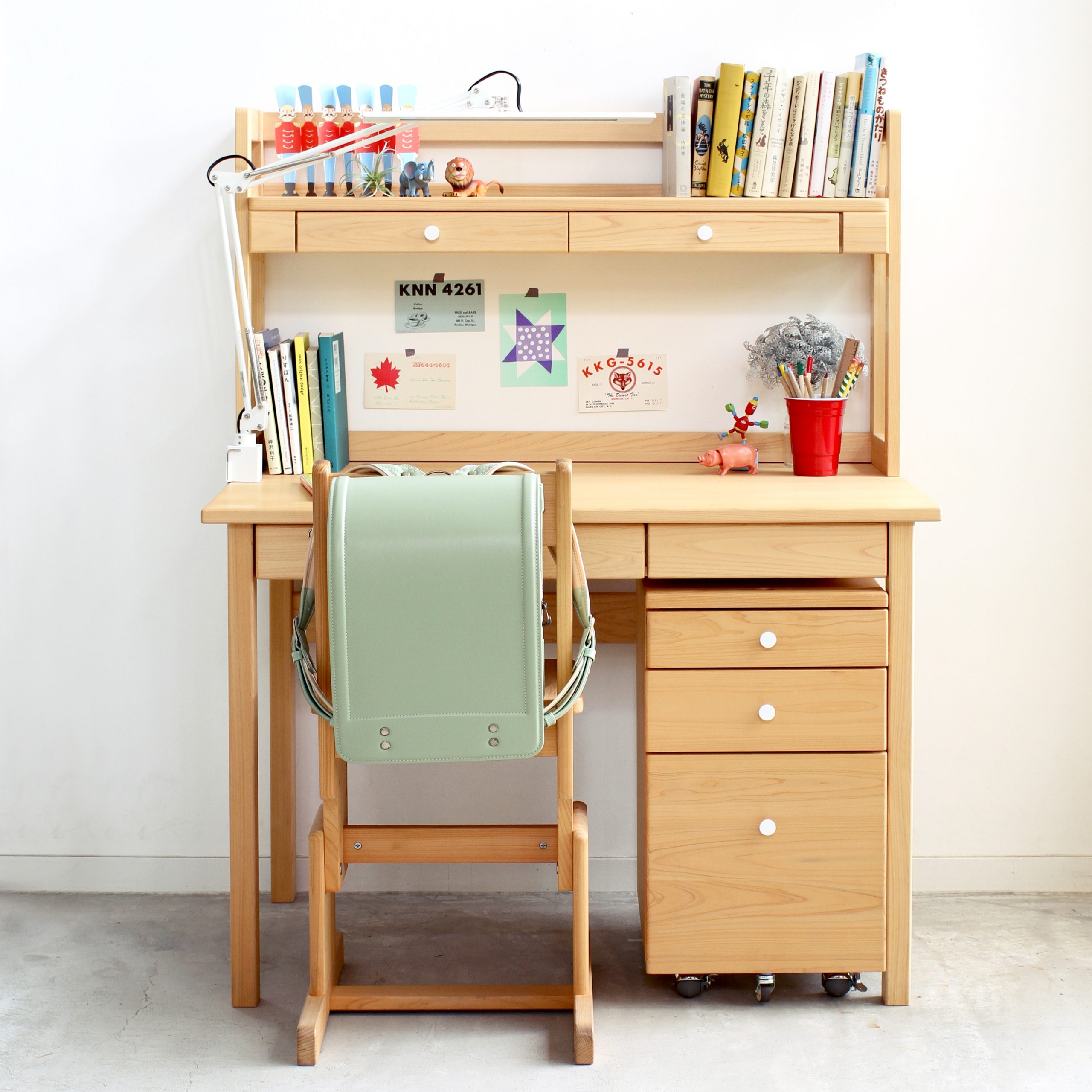 暮らしに合ったデザインは？キシルの学習机を一挙に紹介します