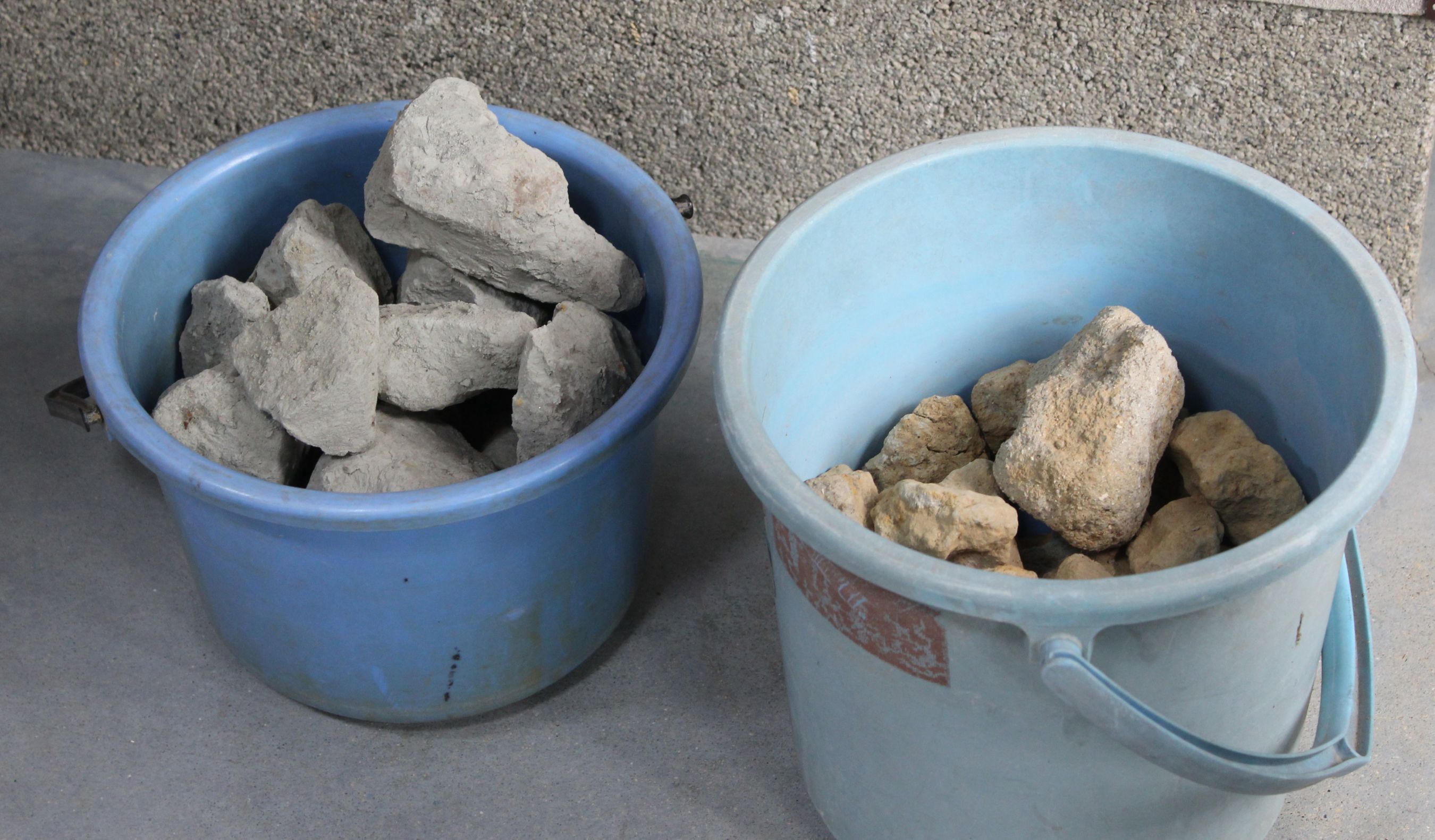 四日市の土と茶の灰で萬古焼の抹茶茶碗を、陶芸家清水醉月さんの陶房で