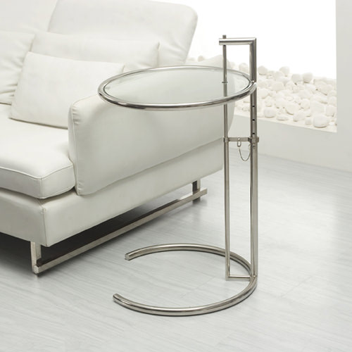 ガラスとステンレスのモダンデザイン アイリーン・グレイ