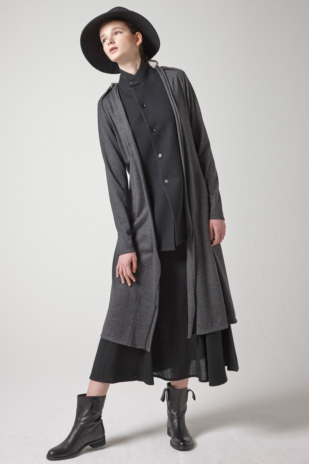AUTUMN / WINTER 2014-15 | Yohji Yamamoto (ヨウジヤマモト) Official