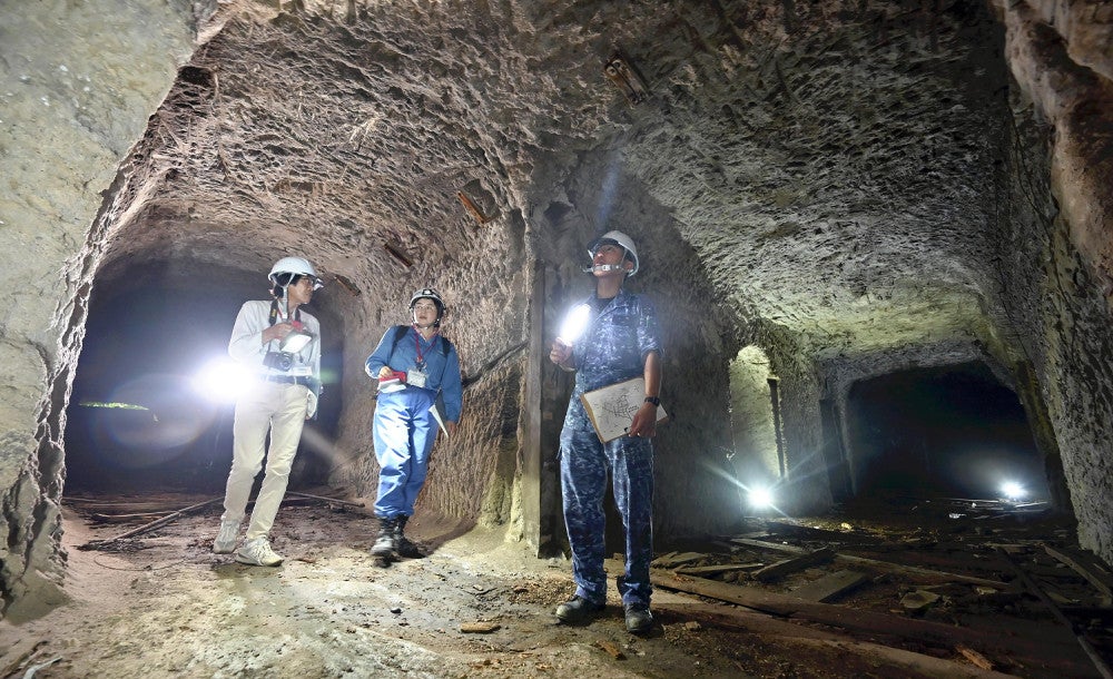 海自横須賀教育隊の敷地内に地下壕、旧海軍の教育機関の司令部用か