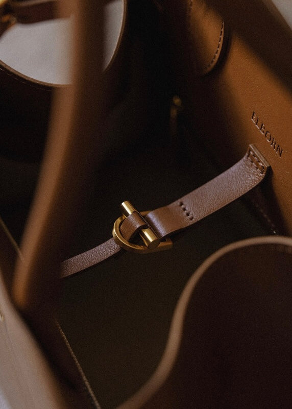 ELBORN | Momet Leather Mini Bag (Camel) – YEAR END