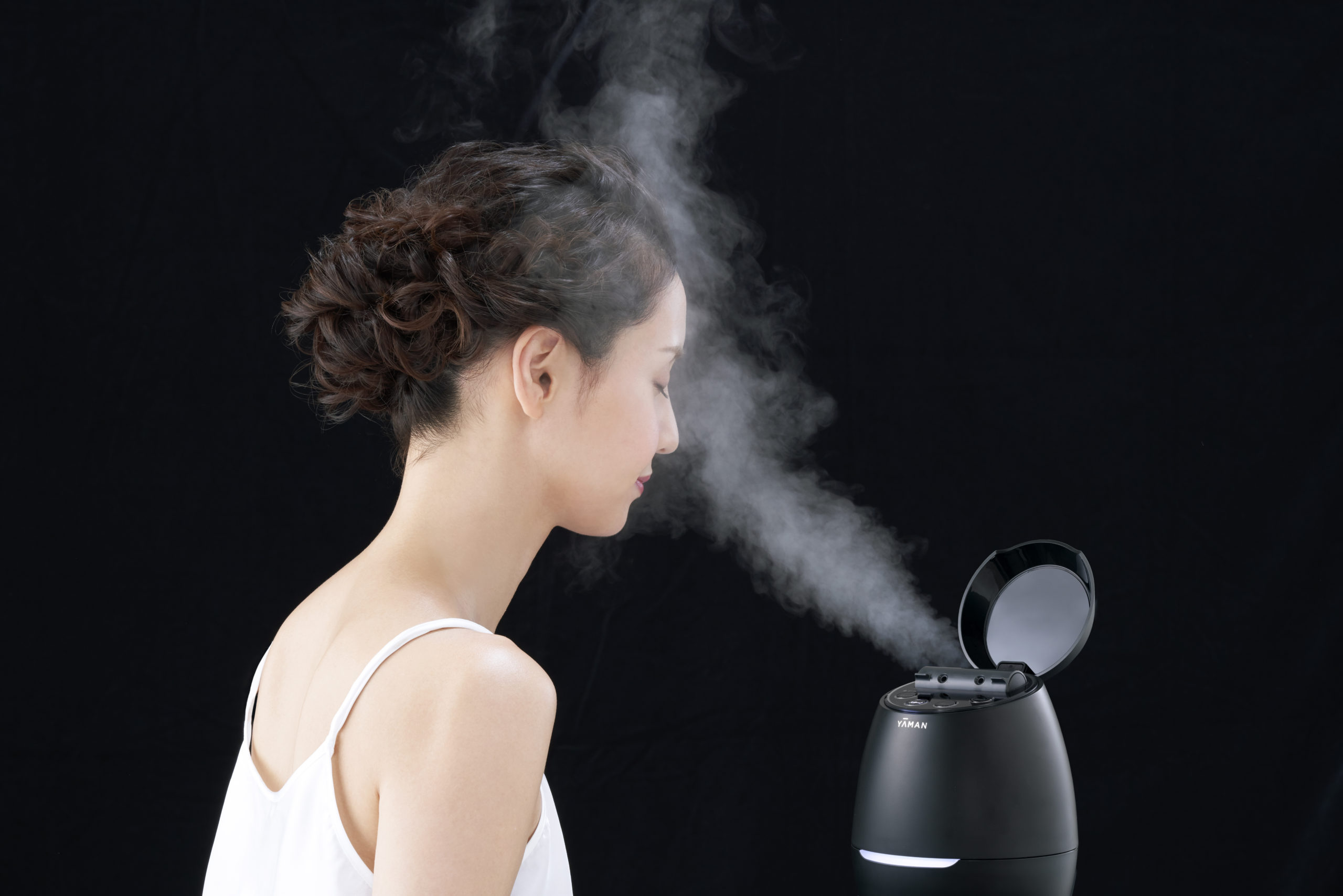 毛穴ケアスチーマー『ブライトクリーン』新色グレー新発売 | ヤーマン