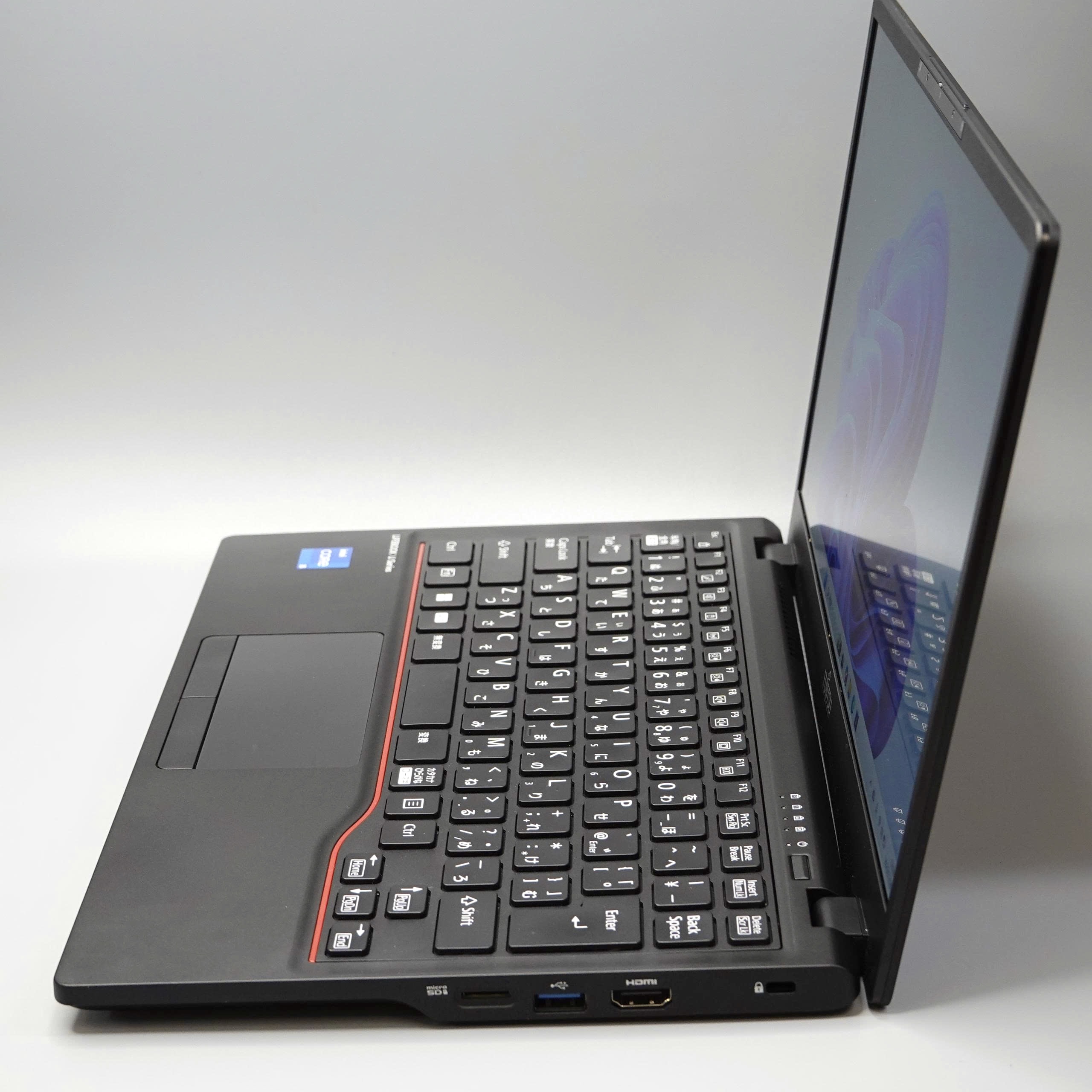 Fujitsu LIFEBOOK U6312/J【i5-1235U(2.5GHz/16GB/256GB/Win11】WPS