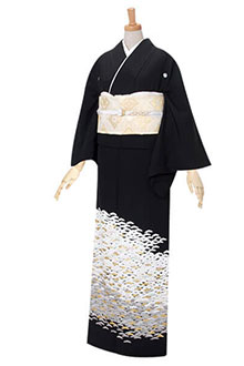 黒留袖：T075 kansai 【訳あり】金駒刺繍唐華文と鳳凰☆| 黒留袖