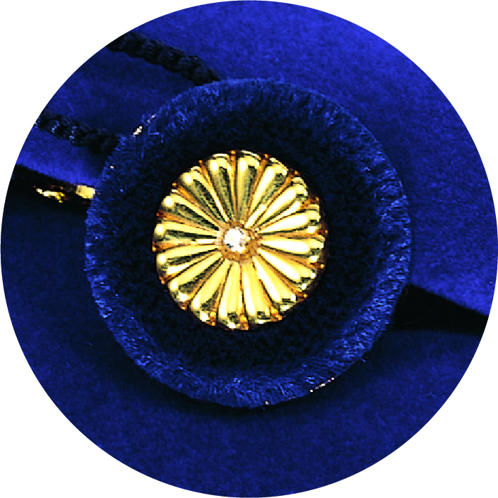 叙勲バッジ （菊紋）｜東京叙勲-叙勲・褒章の菊紋入り記念品販売