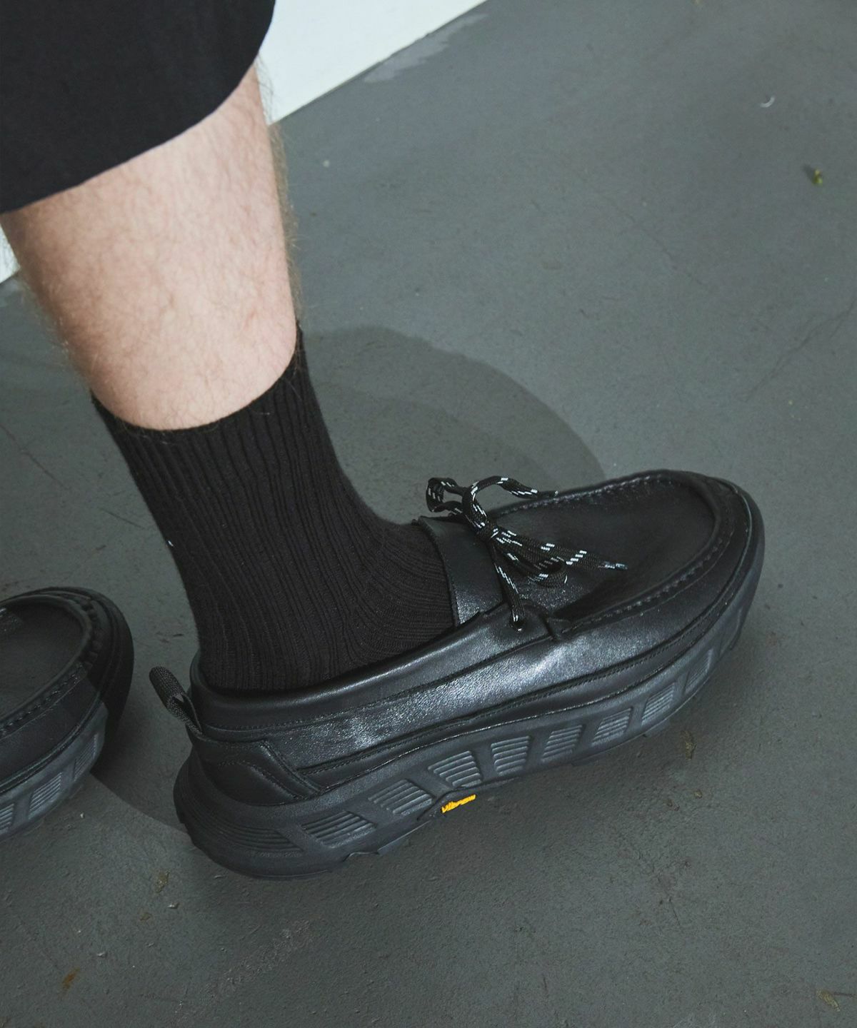 Vibram × OPENING ACT] ボリュームVIBRAMソールリアルレザーモカシン