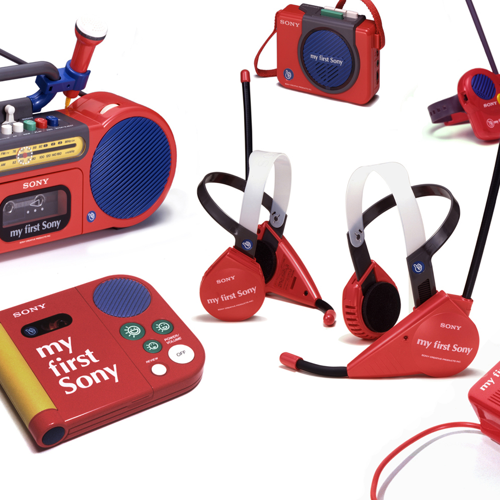 my first sonyとは？ポップなWALKMAN「TCM-4040」をメンテナンスする