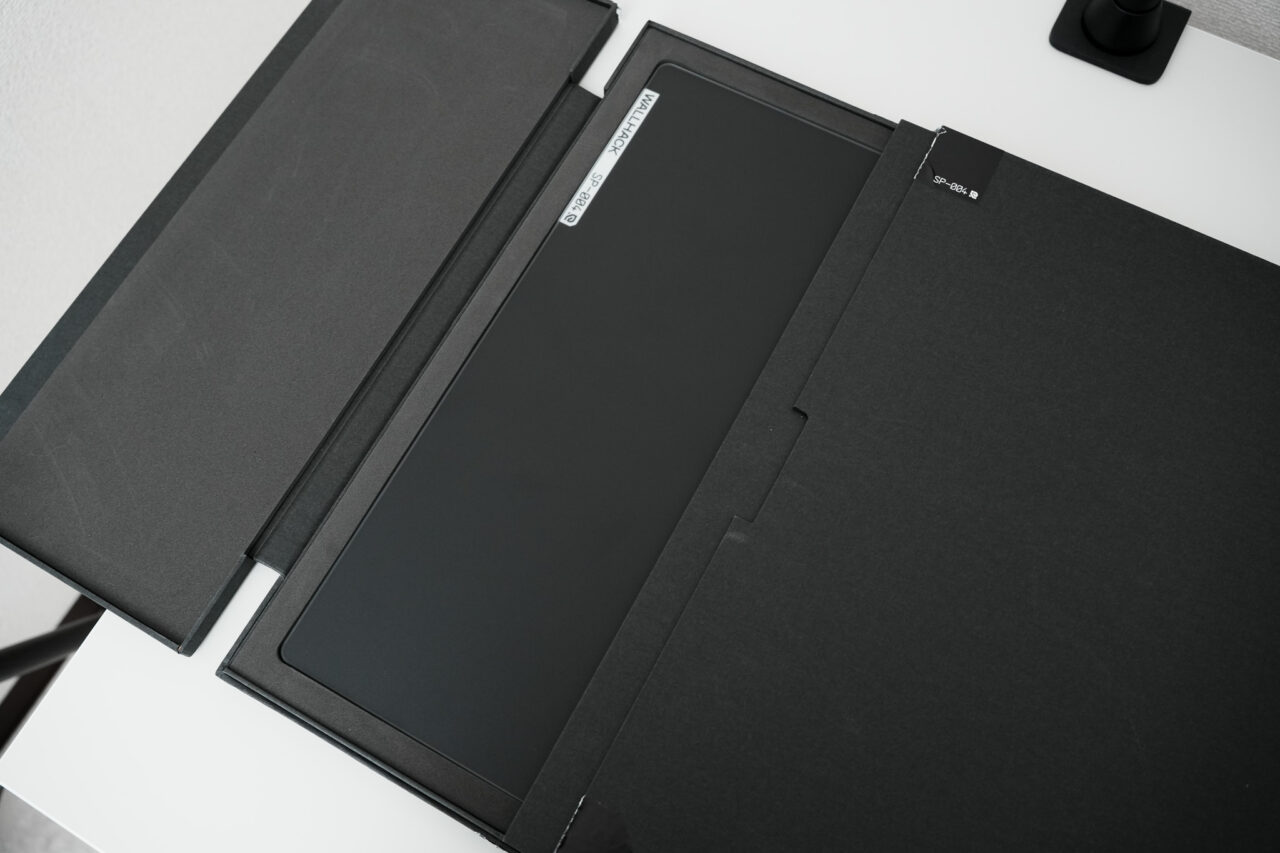 WALLHACK SP-004 レビュー：刷新された新世代のガラスマウスパッド