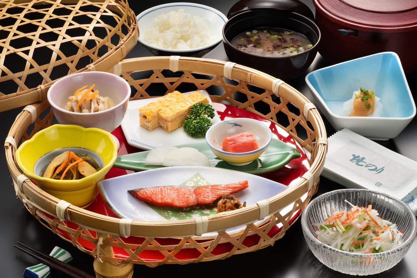 野の花 焼山荘【公式】｜奥入瀬渓流温泉｜青森県十和田市