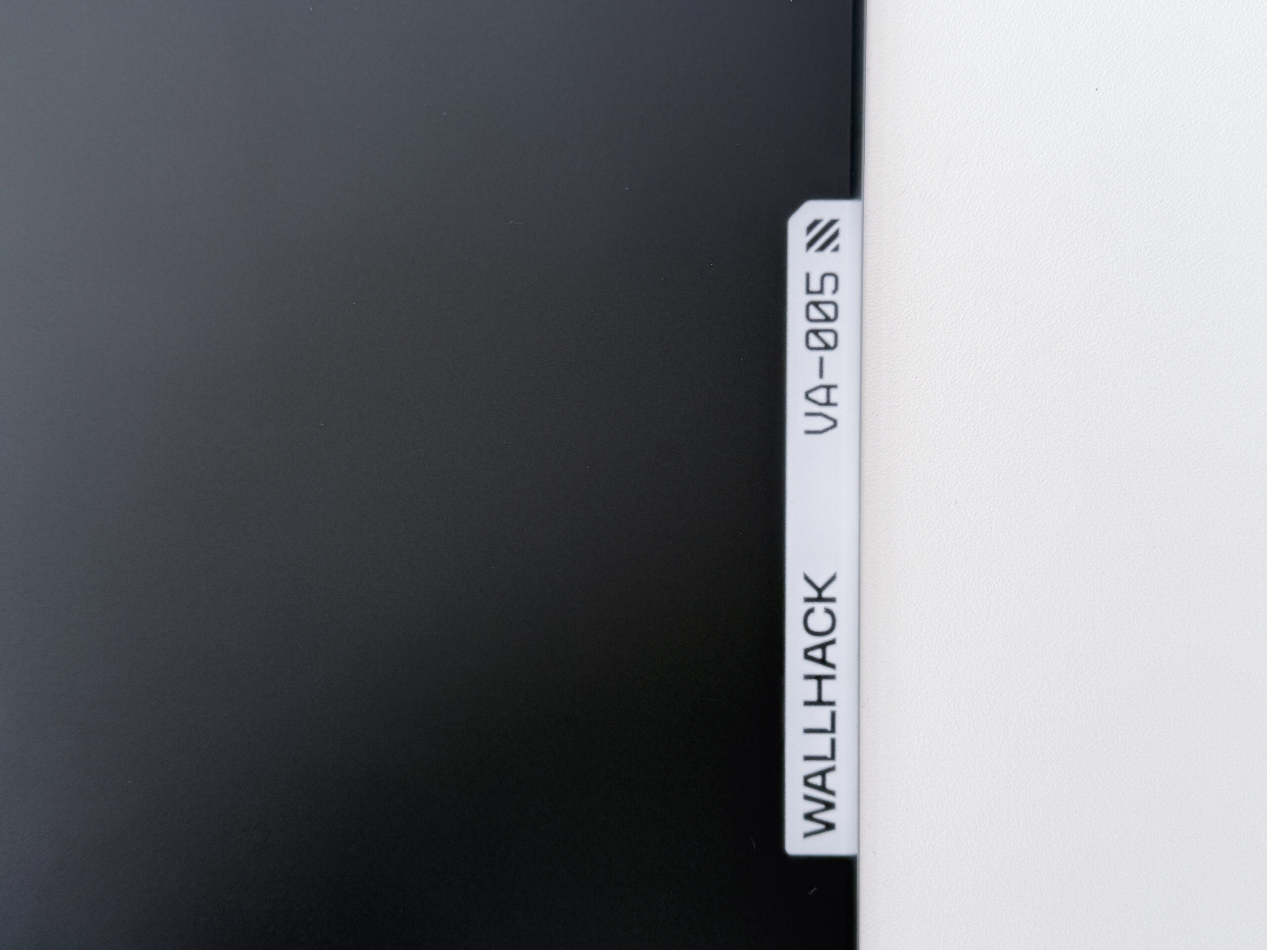 第5世代】WALLHACK VA-005 スピード系ガラスマウスパッドをレビュー