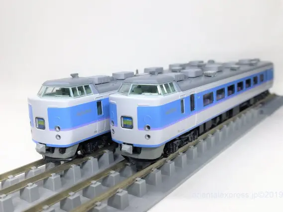 新!! 189系「グレードアップあずさ」入線です。KATO 10-1525 / 10-1526