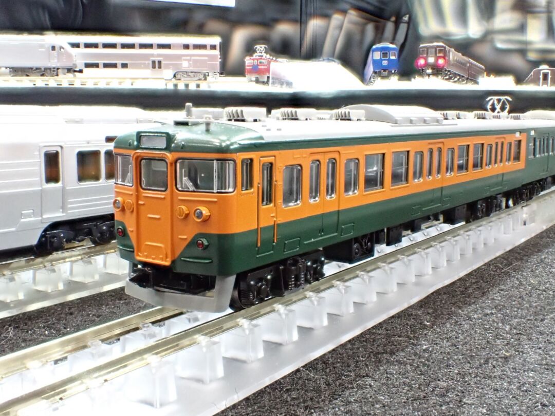 KATO 113系 2000番台 湘南色(JR仕様) 4両増結セット 品番：10-1955