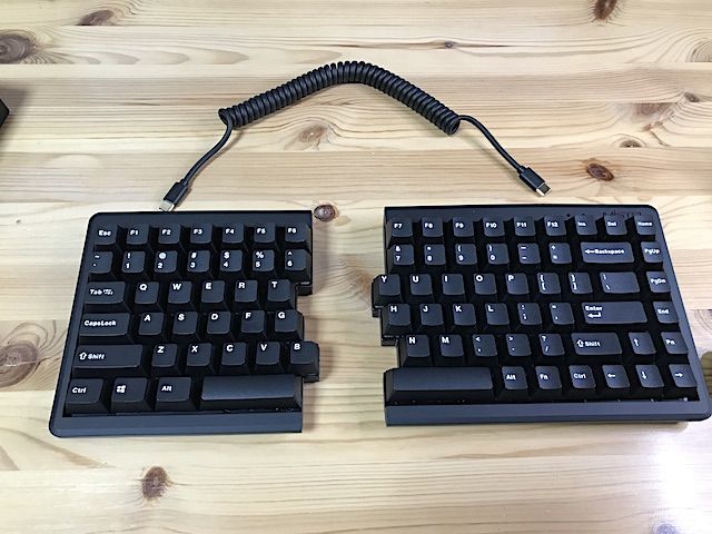 レビュー】分離型キーボード『MD770 RGB BT』は現状最高のキーボード