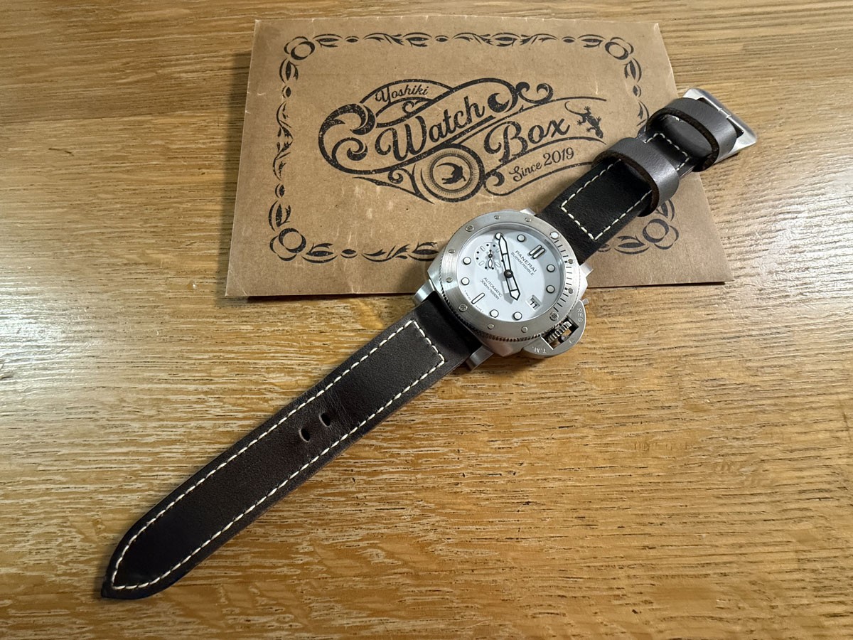 ホーウィン社のレザーを使用した 腕時計ベルト | Yoshiki-WatchBox