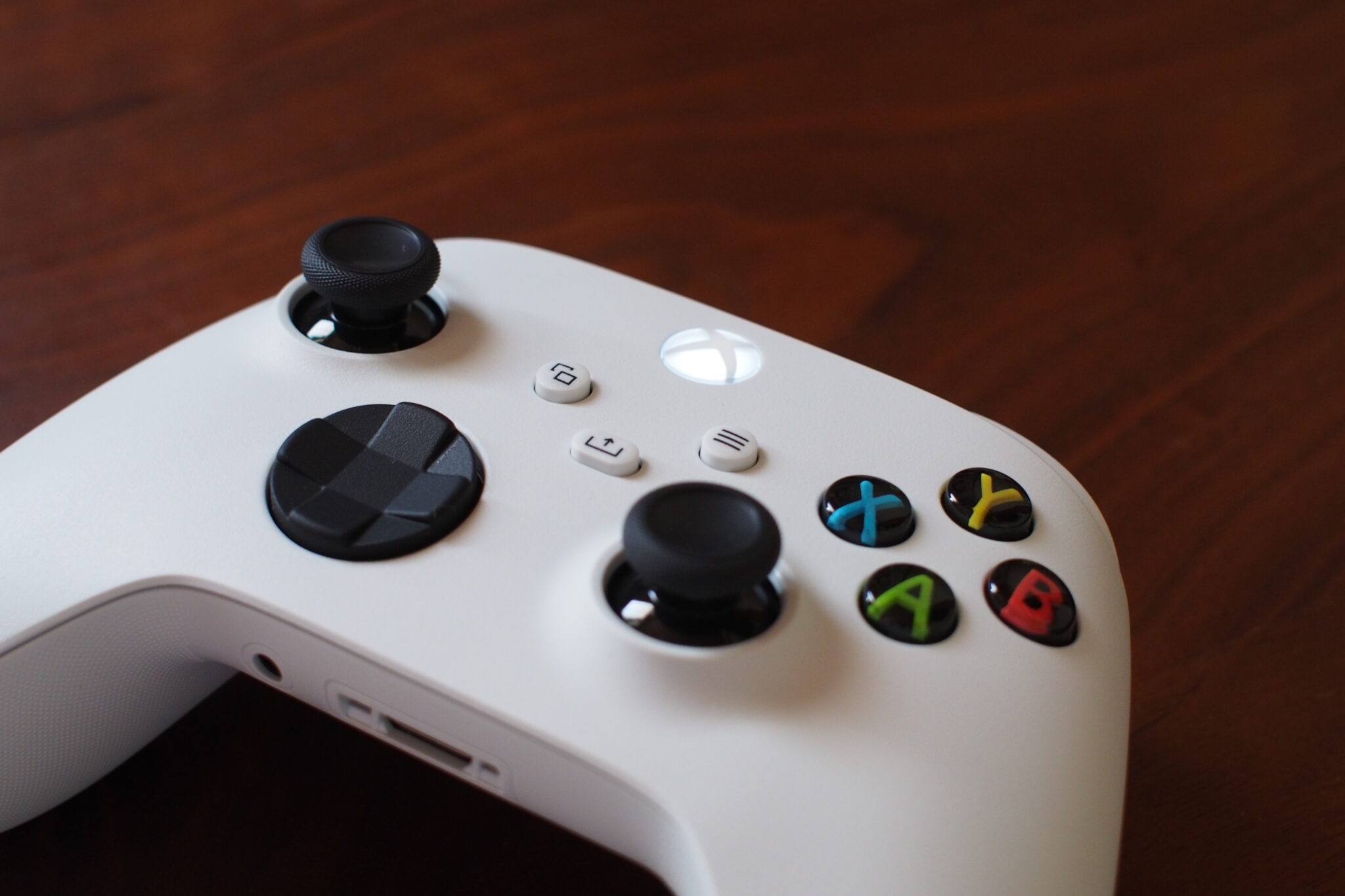 レビュー】XBOX Series S/Xが発売されましたが、私はコントローラー