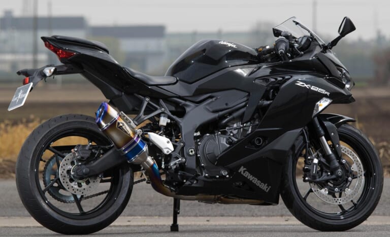 ニンジャZX-25R/ニンジャ1000SX用フルエキゾーストマフラー登場