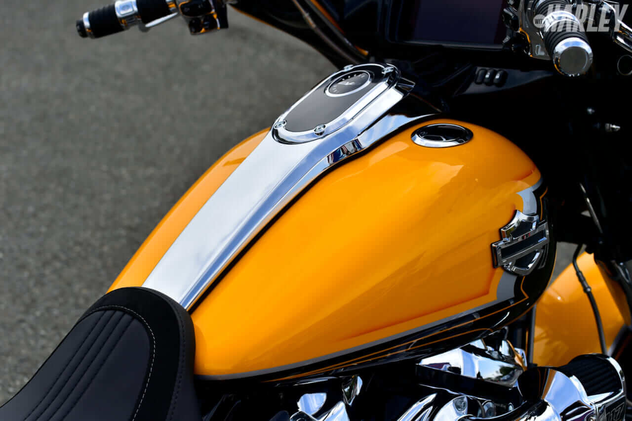 画像 No.2/19] 匠(クラフツマンシップ)がこだわり抜いたハーレー最高峰