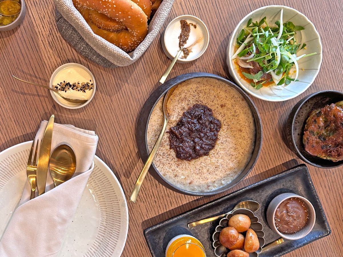 大阪・関西万博で話題の「サウジアラビアパビリオン」のレストランに